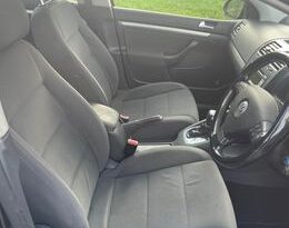 
									VW Golf Automatic 1.9 TDI full								