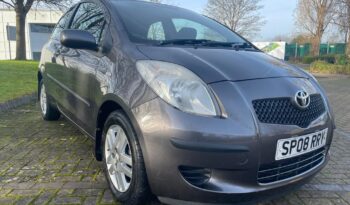 
									Toyota Yaris 1.3 Manual full								