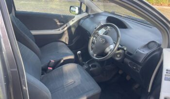 
									Toyota Yaris 1.3 Manual full								