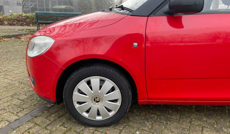 
								Skoda Fabia 1.2 TSI Manual full									